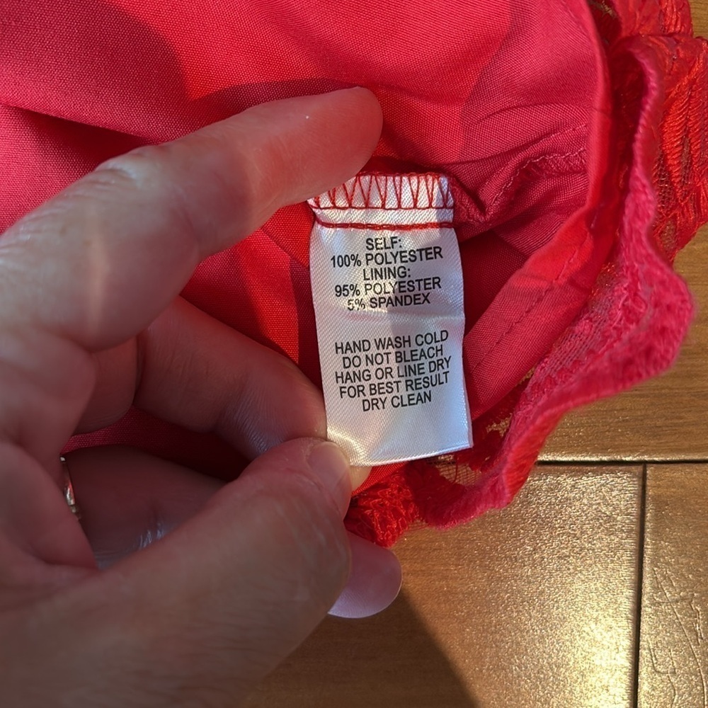 Lulus red mini - Picture 5 of 13